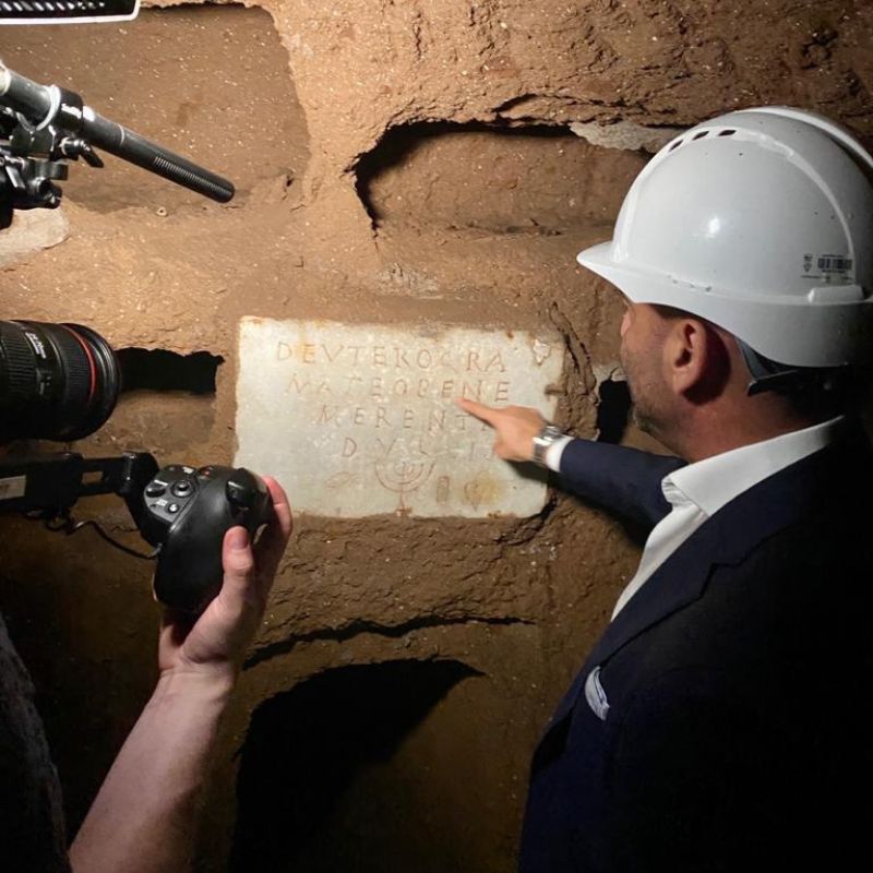 Deciphering inscriptions in the Jewish catacombs